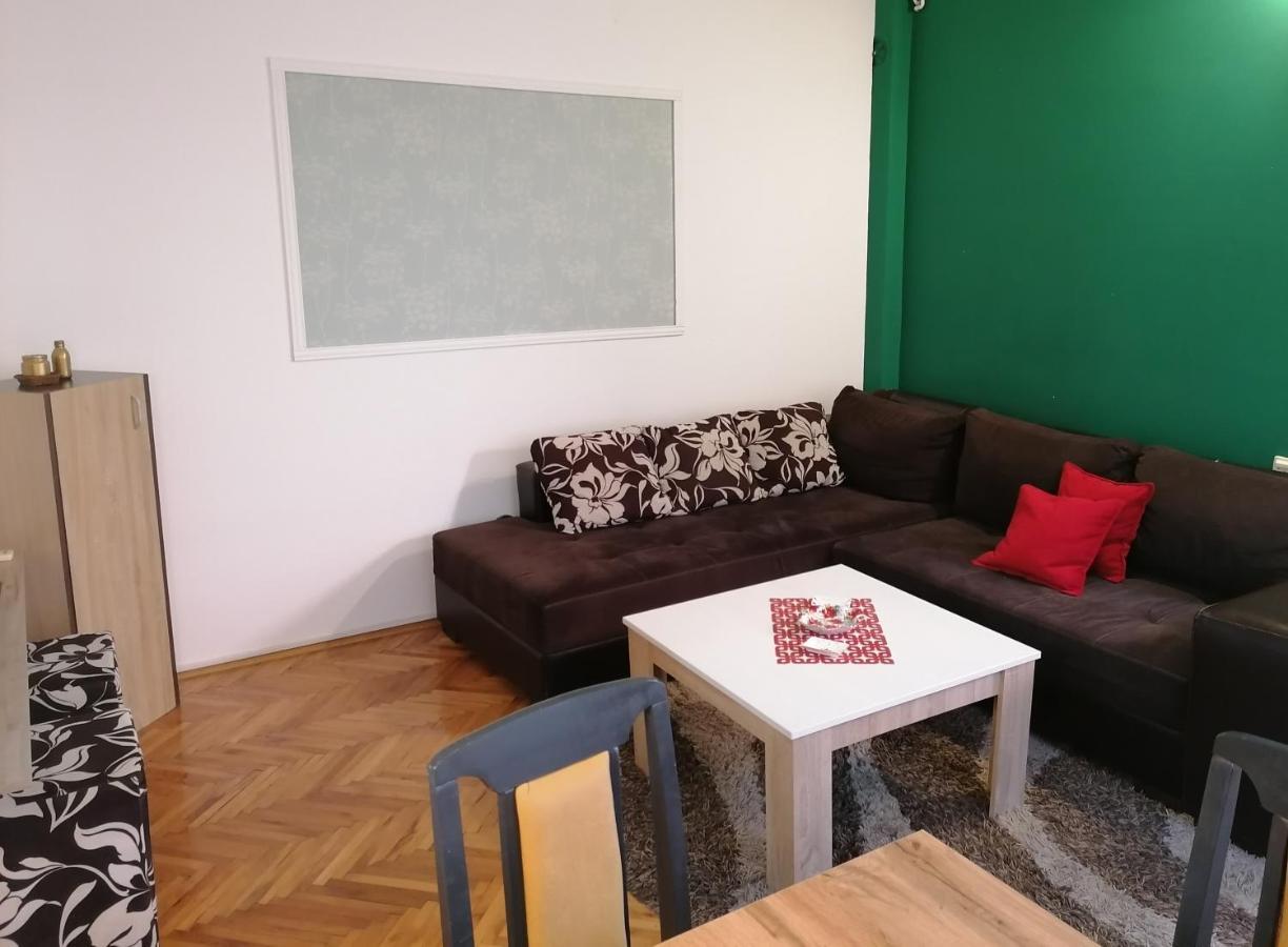 Apartman Centar Kruševac Esterno foto