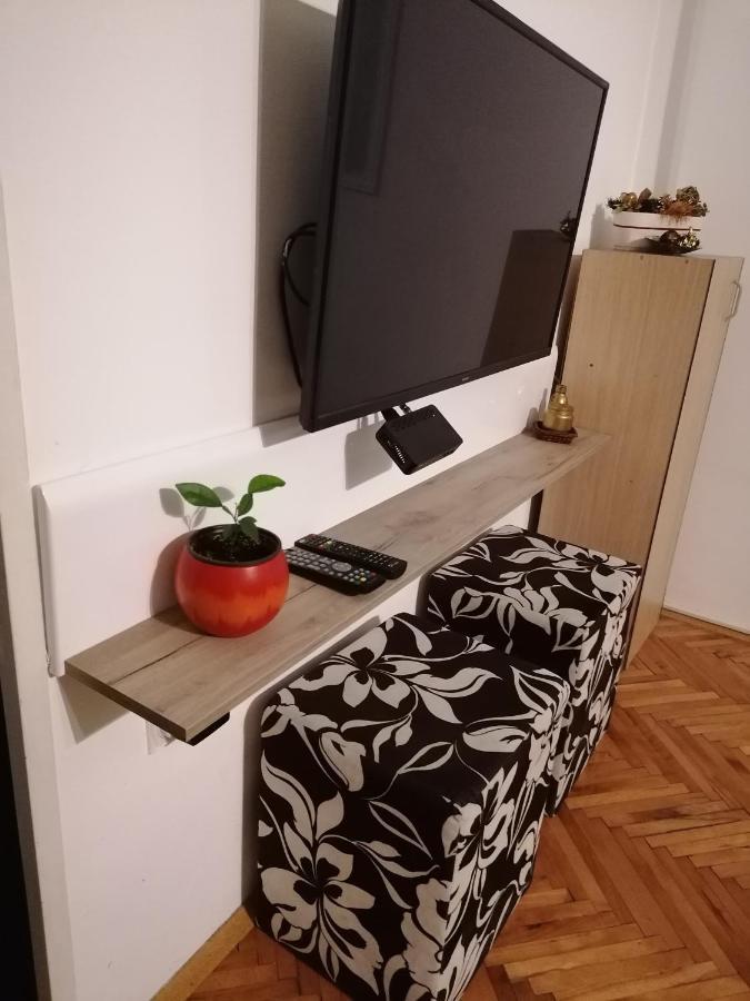 Apartman Centar Kruševac Esterno foto